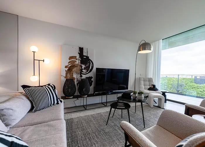 Savoy Monumentalis Va By Lm&ac Signature פונשל