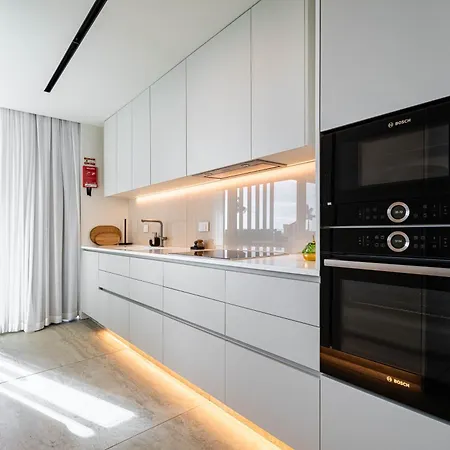 Savoy Monumentalis Va By Lm&ac Signature