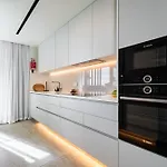 Savoy Monumentalis Va By Lm&ac Signature