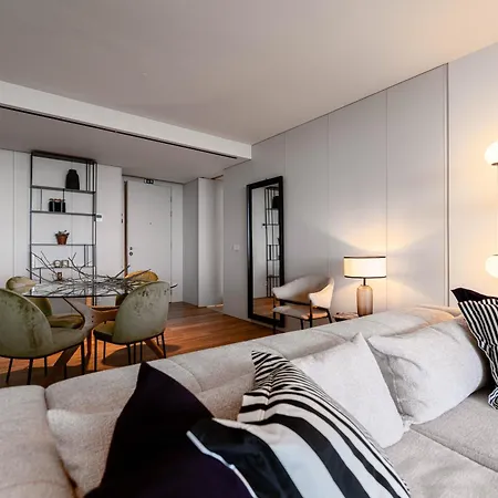 Savoy Monumentalis Va By Lm&ac Signature *