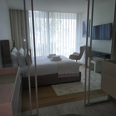 Savoy Monumentalis Va By Lm&ac Signature * Funchal