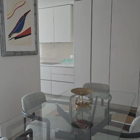 Apartman Savoy Monumentalis Va By Lm&ac Signature