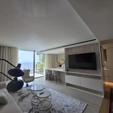 Savoy Monumentalis Va By Lm&ac Signature *