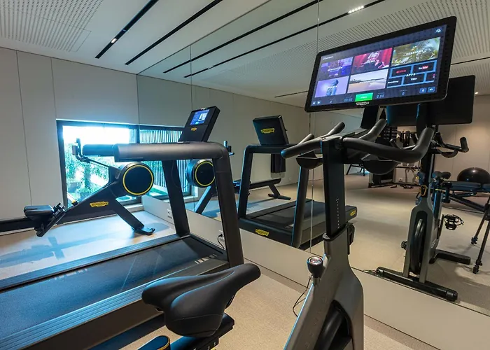 Savoy Monumentalis Va By Lm&ac Signature * פונשל