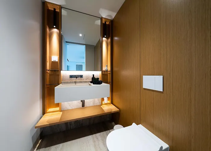 Savoy Monumentalis Va By Lm&ac Signature Funchal (Madeira)